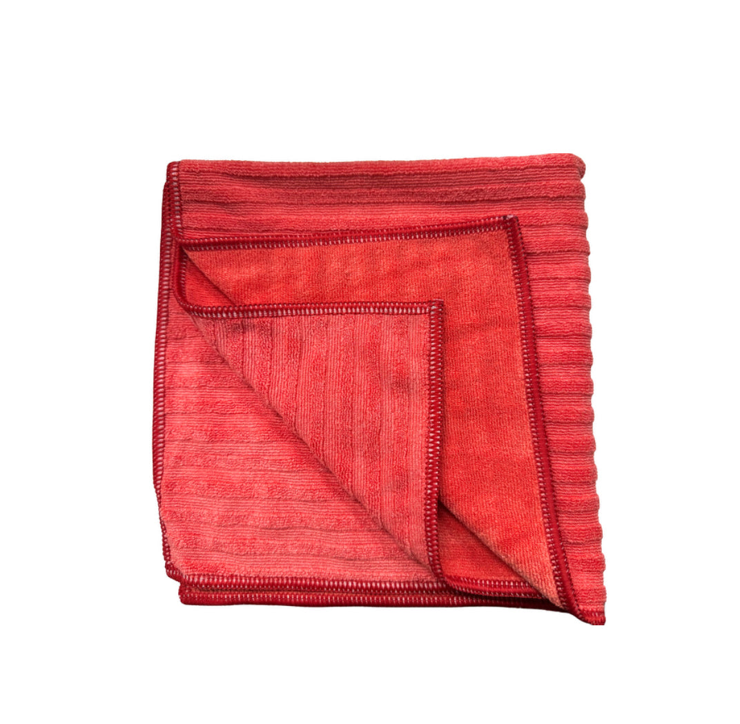 Red microfibre cloth