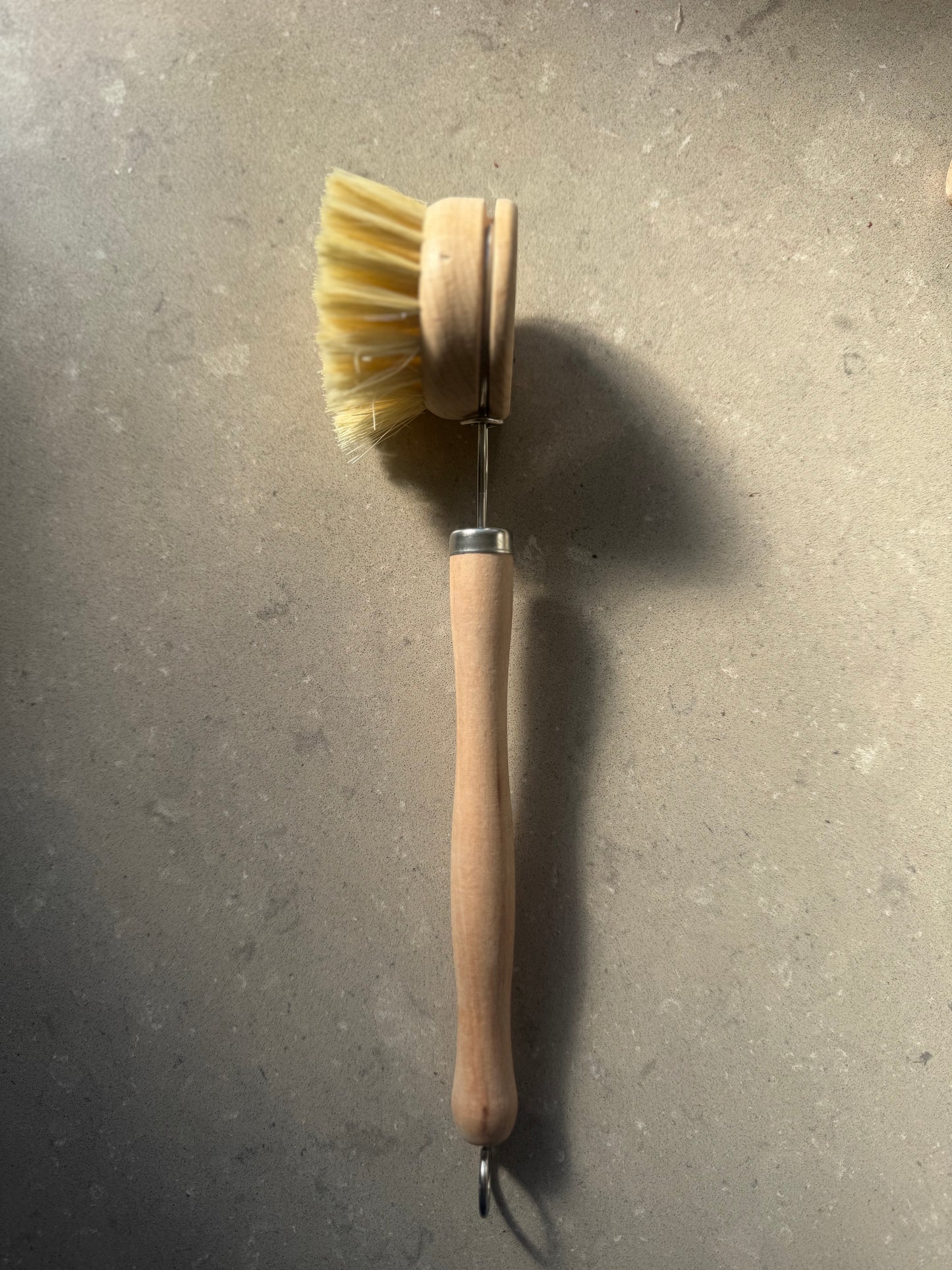 Washing up Scrubber with handle